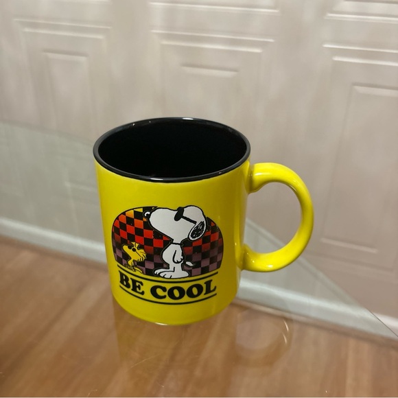 Peanuts | Kitchen | Peanuts 2oz Ceramic Coffee Mug Snoopy Charlie Brown ...